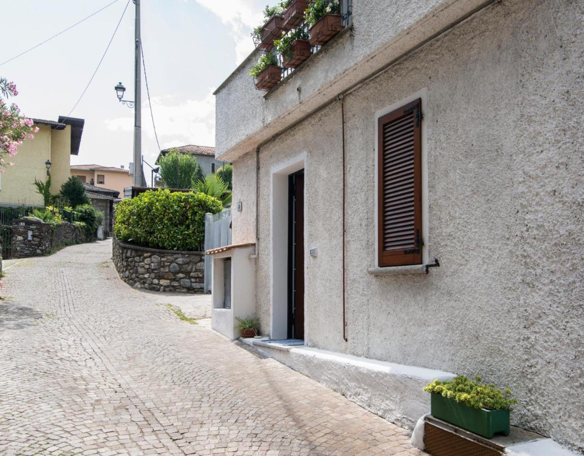 Casa Vacanze Linda Gera Lario Eksteriør bilde