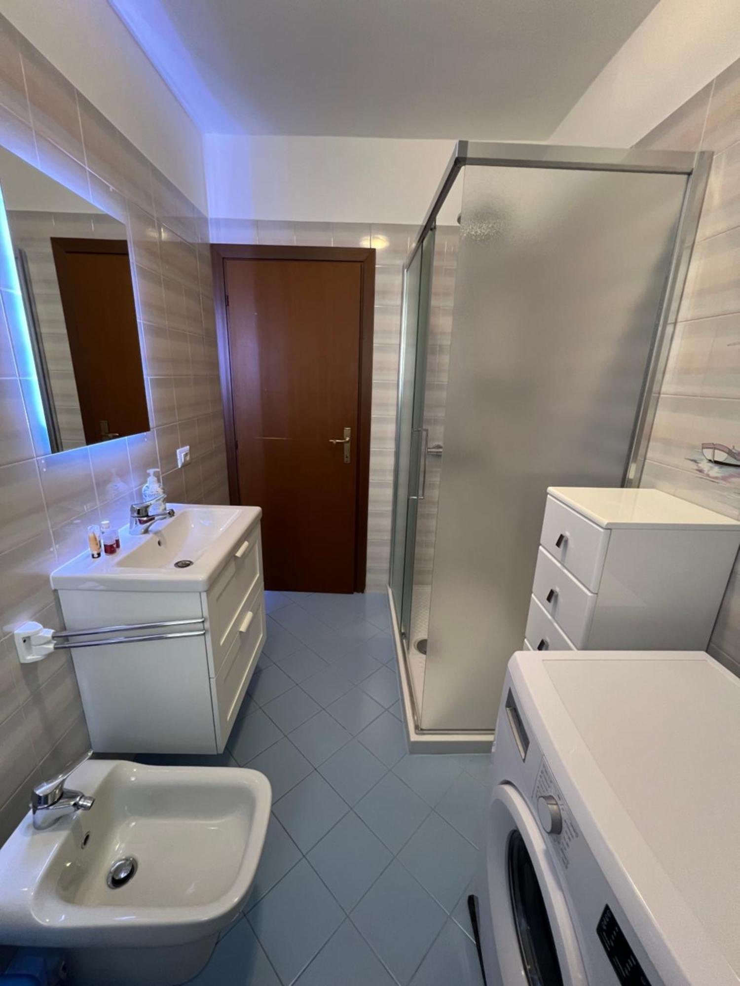 Casa Vacanze Linda Gera Lario Eksteriør bilde