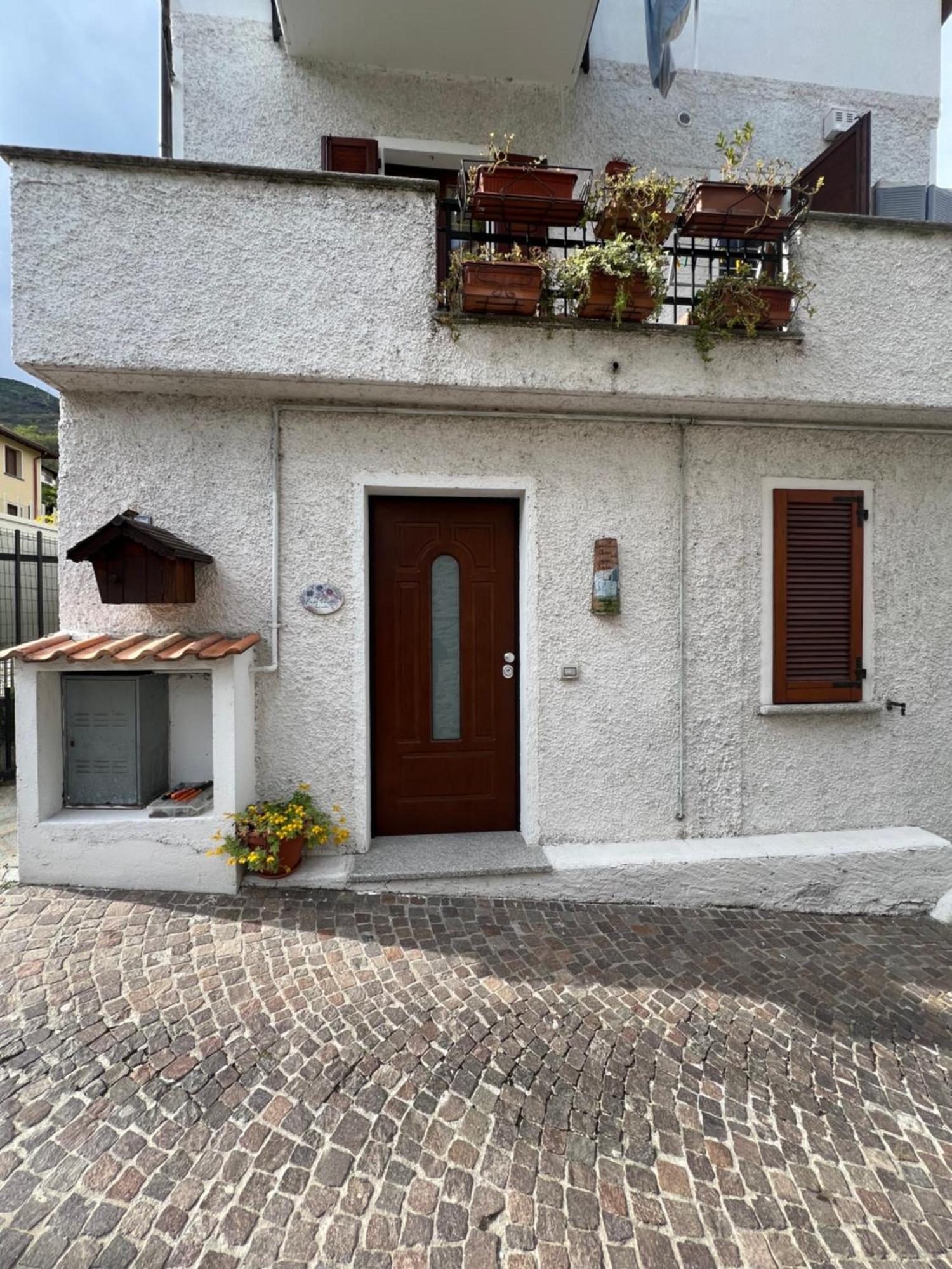Casa Vacanze Linda Gera Lario Eksteriør bilde